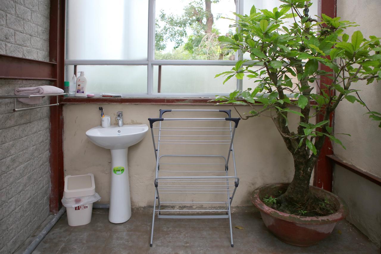The First Ba Trieu Ha Noi Bed and Breakfast Hanoi Eksteriør billede
